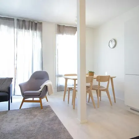 公寓 Convenient For 4 With Sauna *
