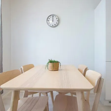 Convenient For 4 With Sauna 公寓 *