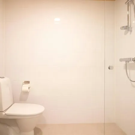 Convenient For 4 With Sauna 公寓 *